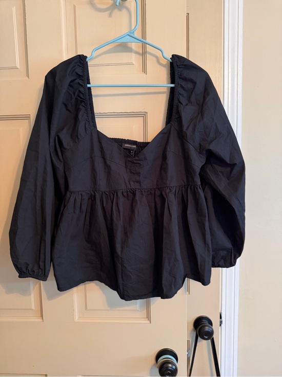 Banana Republic Tops - Banana Republic Black Peplum Puff-Sleeve Blouse with Sweatheart neckline